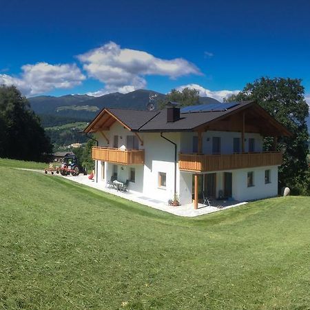 Ferienwohnungen Schlosshäusl Sankt Lorenzen Exterior foto