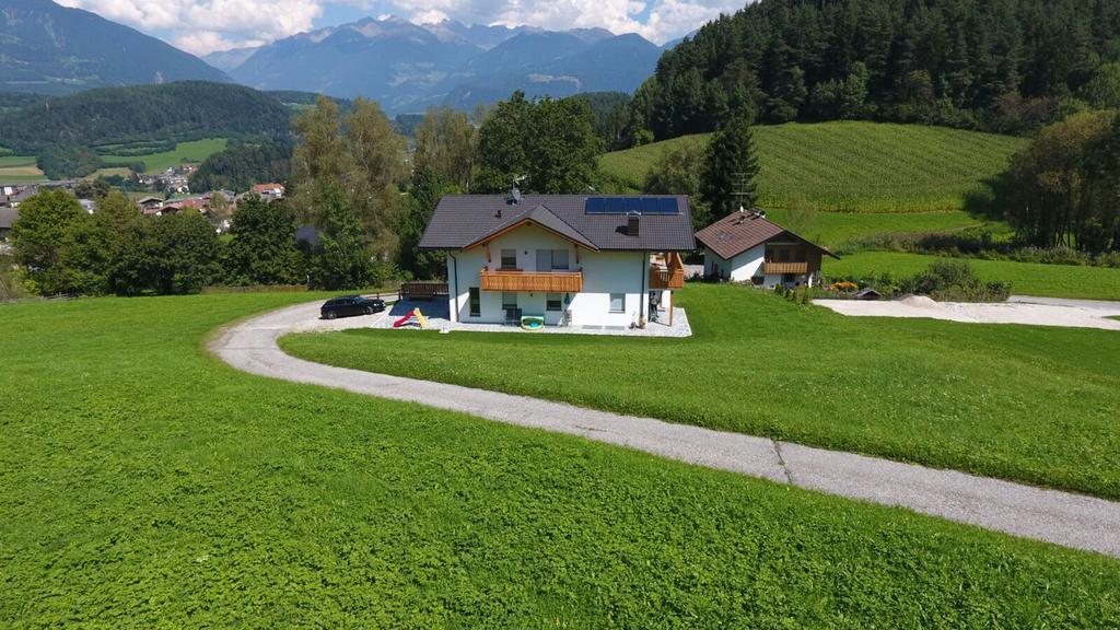 Ferienwohnungen Schlosshäusl Sankt Lorenzen Exterior foto