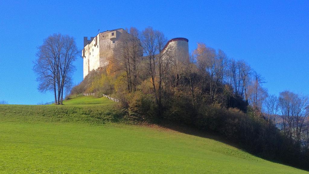 Ferienwohnungen Schlosshäusl Sankt Lorenzen Exterior foto